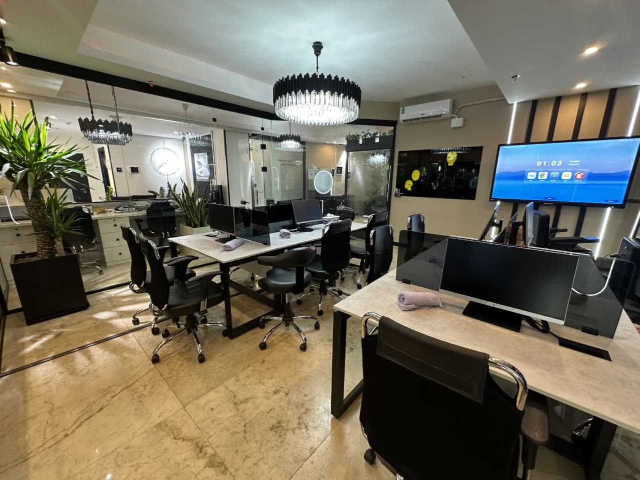 شقایق یحیی زاده | سالن کوتاهی مو |