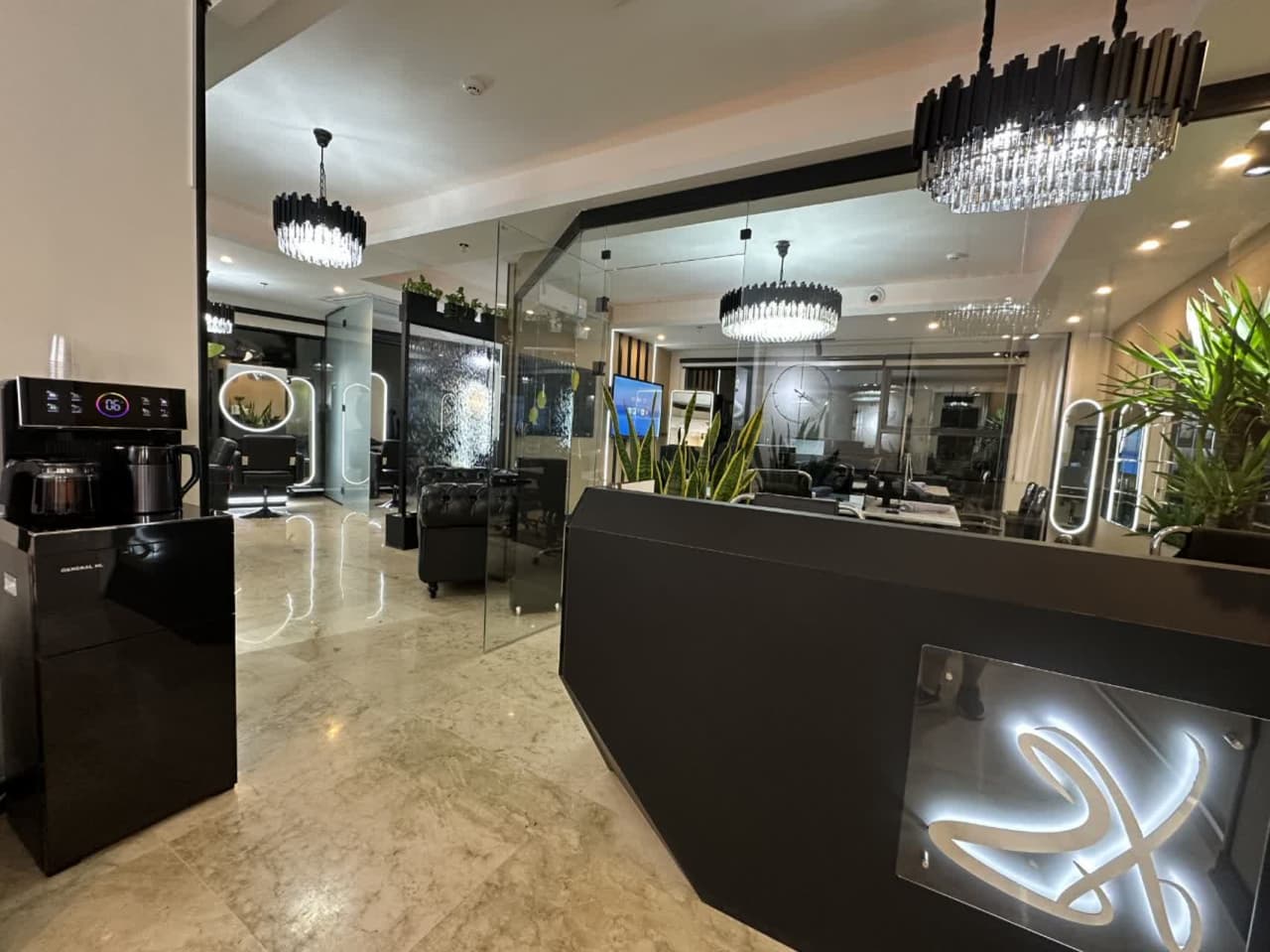 شقایق یحیی زاده | سالن کوتاهی مو |