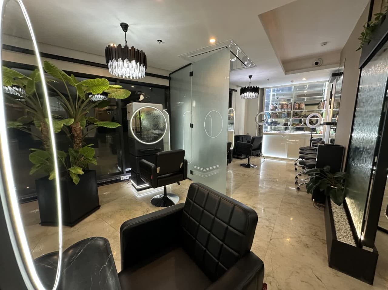 شقایق یحیی زاده | سالن کوتاهی مو |